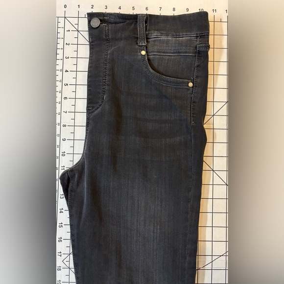 NWOT Liverpool Women’s Size 12/31 Meteorite Gia Glider Ankle Skinny Jeans - Picture 15 of 15